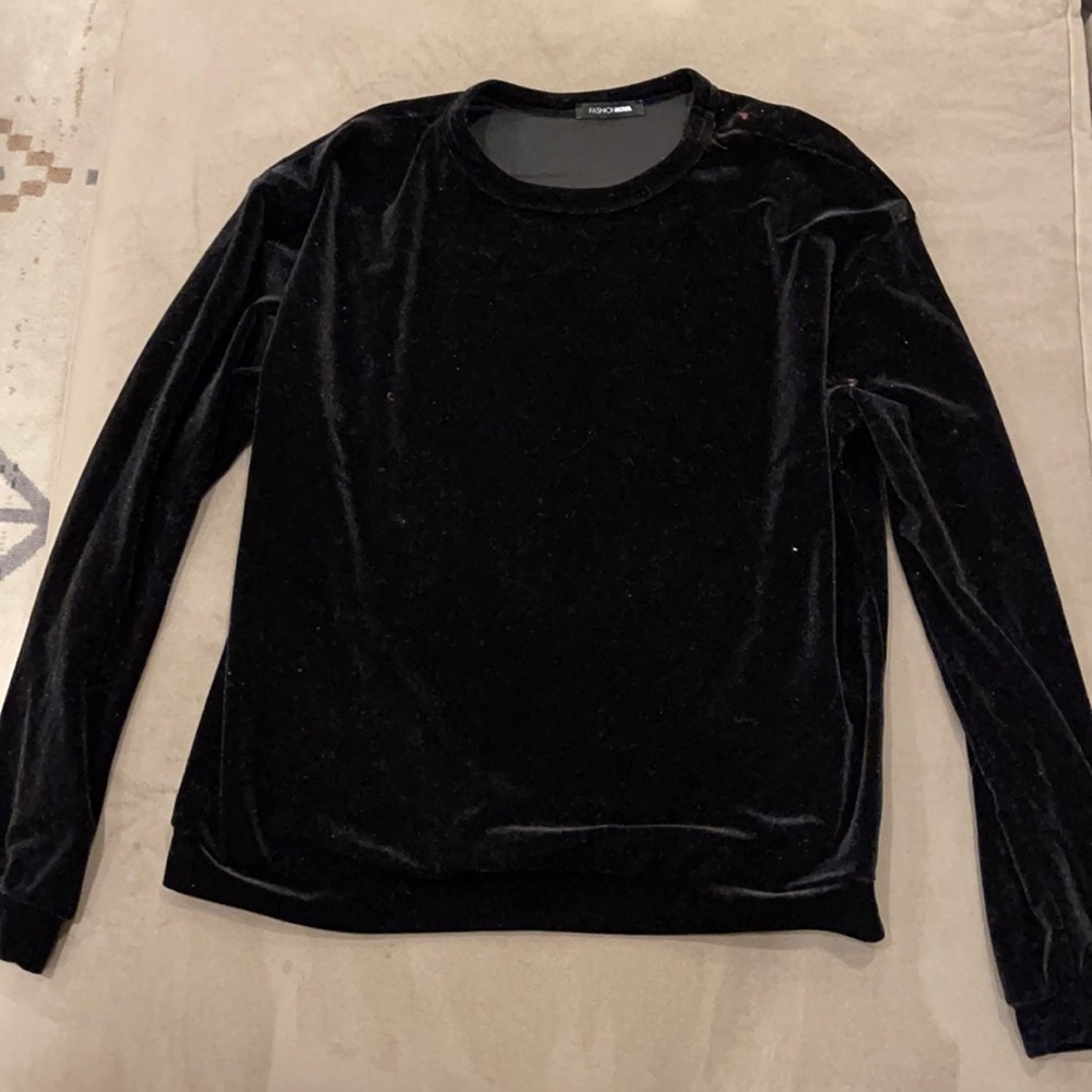 Black valor long sleeve shirt